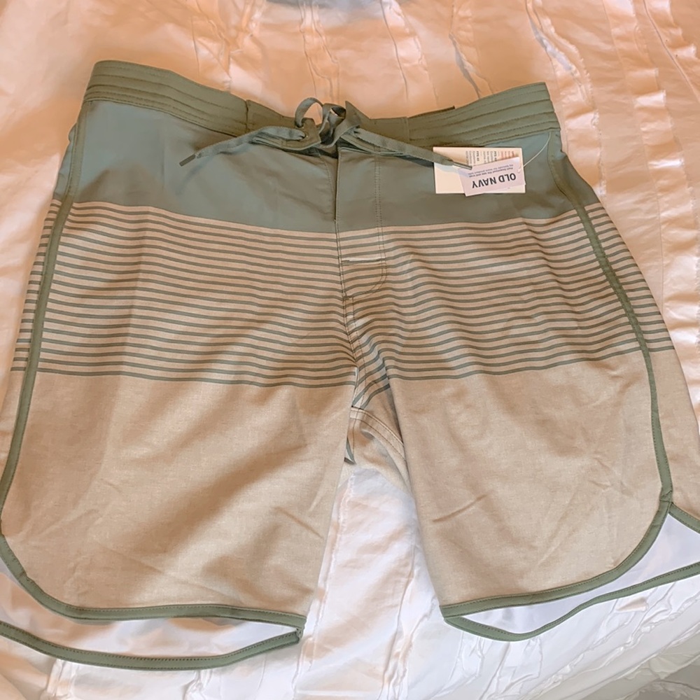 NWT Old Navy Men Swimtrunks